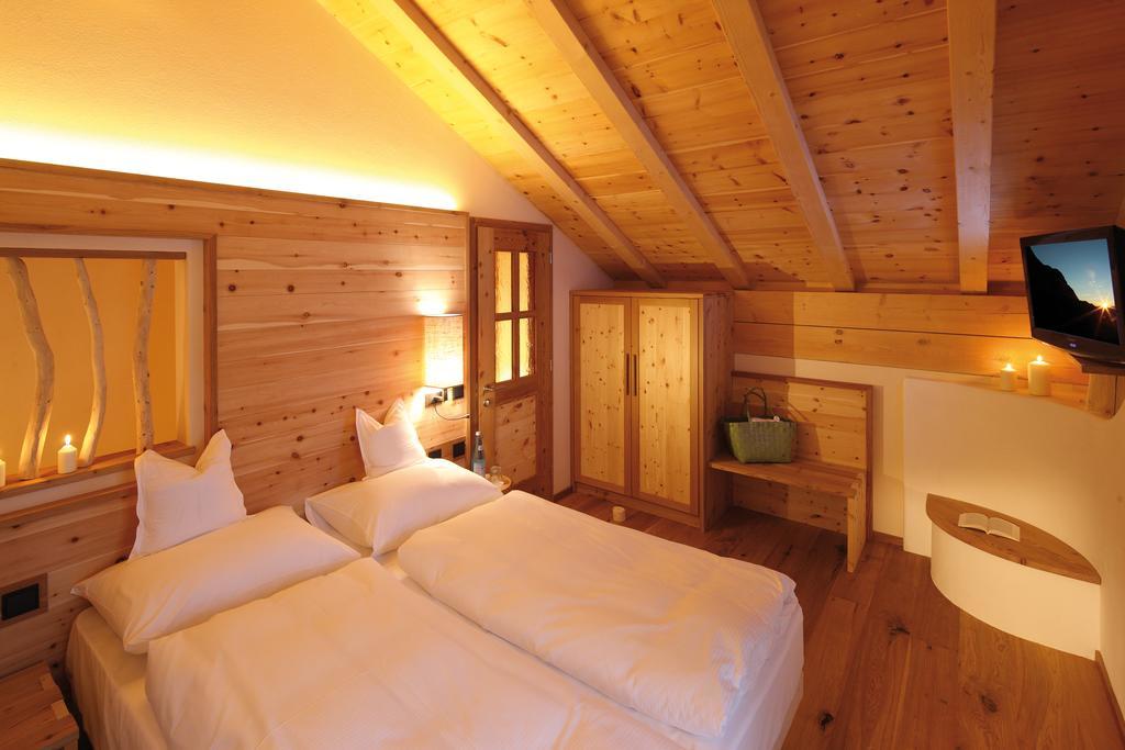 Tirler - Dolomites Living Hotel Seiser Alm Zimmer foto