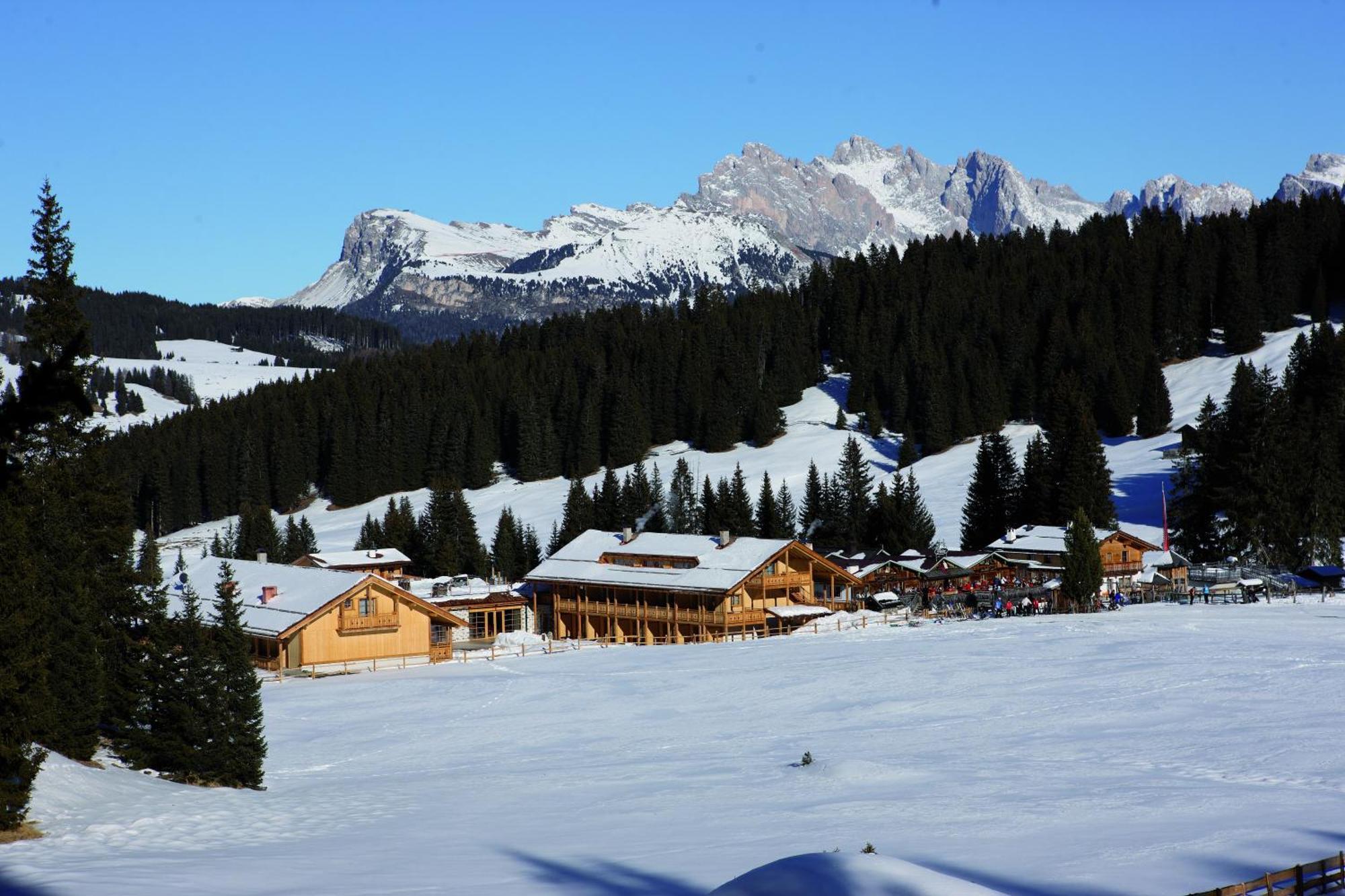 Tirler - Dolomites Living Hotel Seiser Alm Exterior foto